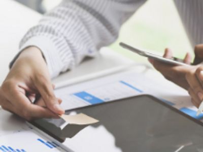 Zveřejnění Pololetní finanční zprávy J&T ARCH INVESTMENTS SICAV, a.s. včetně podfondu J&T ARCH INVESTMENTS podfond za první pololetí roku 2025
